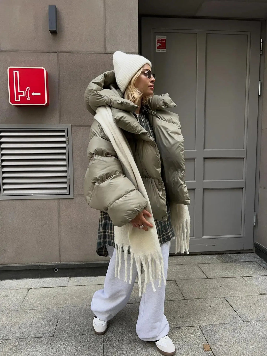 Pufferjacke Damen mit hohem Kragen und lockerer Passform | A&B - 7 - Annoboutique