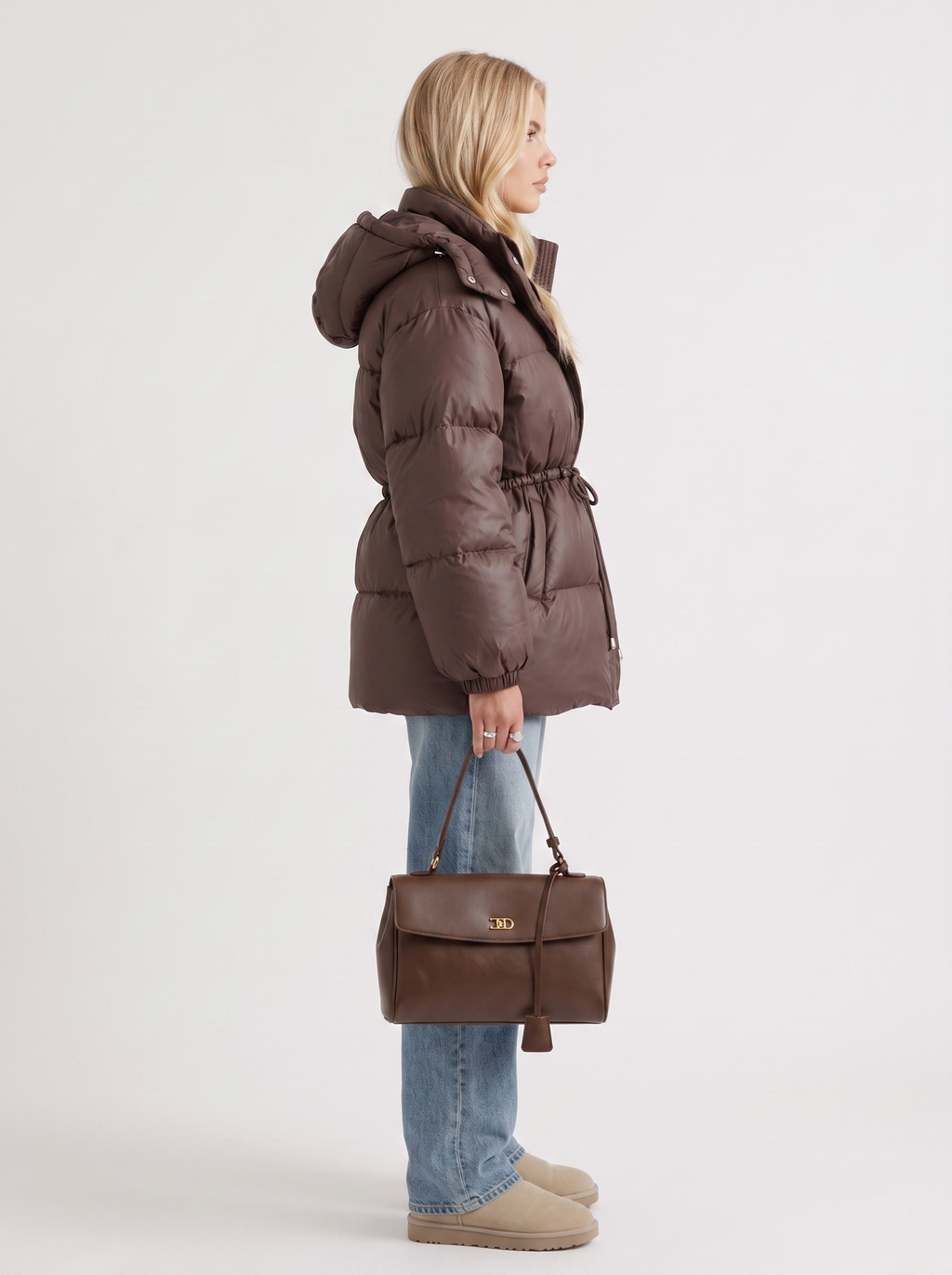 Damenjacke mit Kapuze und taillierter Passform | A&B - 4 - Annoboutique