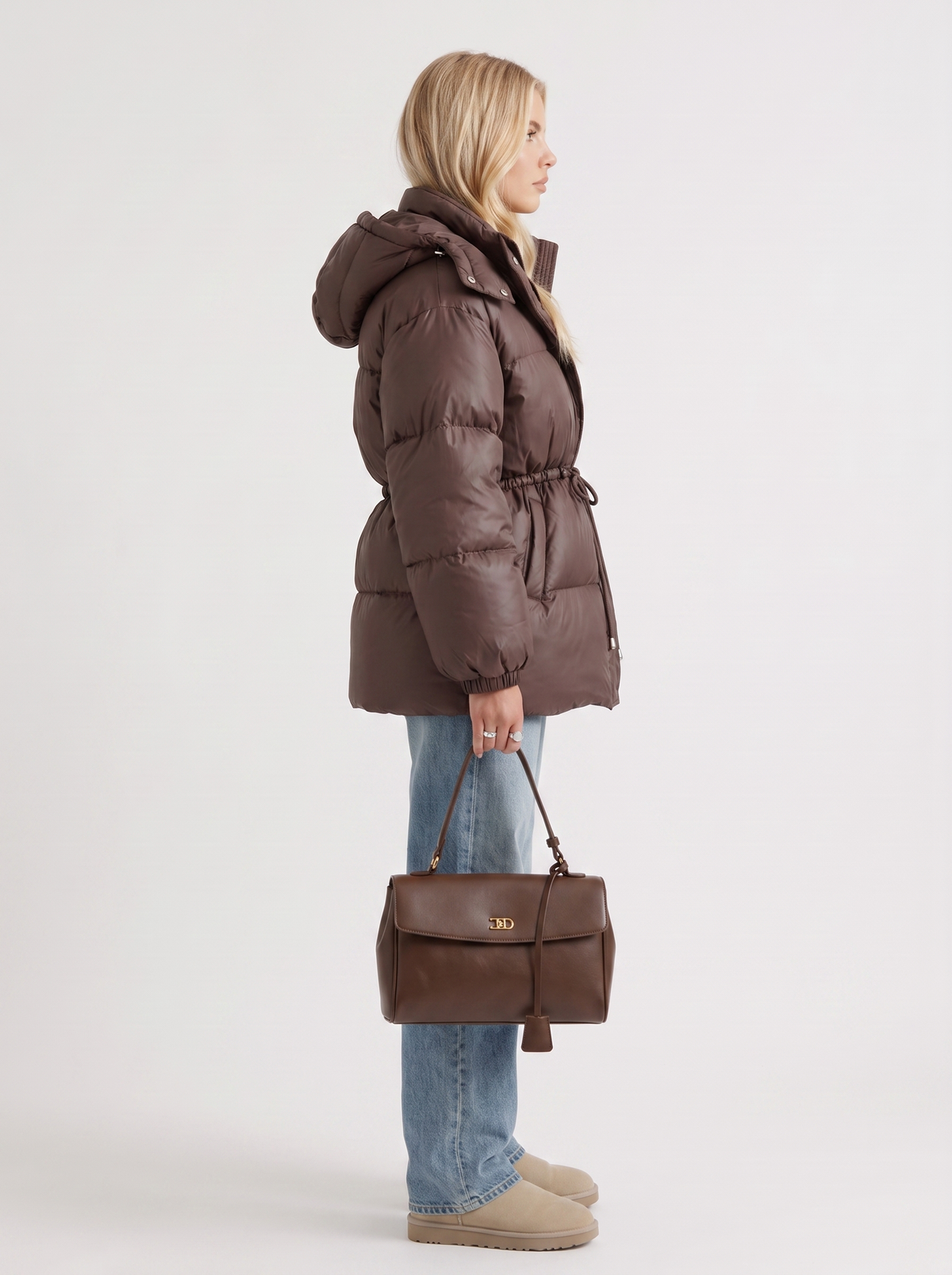 Damenjacke mit Kapuze und taillierter Passform | A&B - 4 - Annoboutique