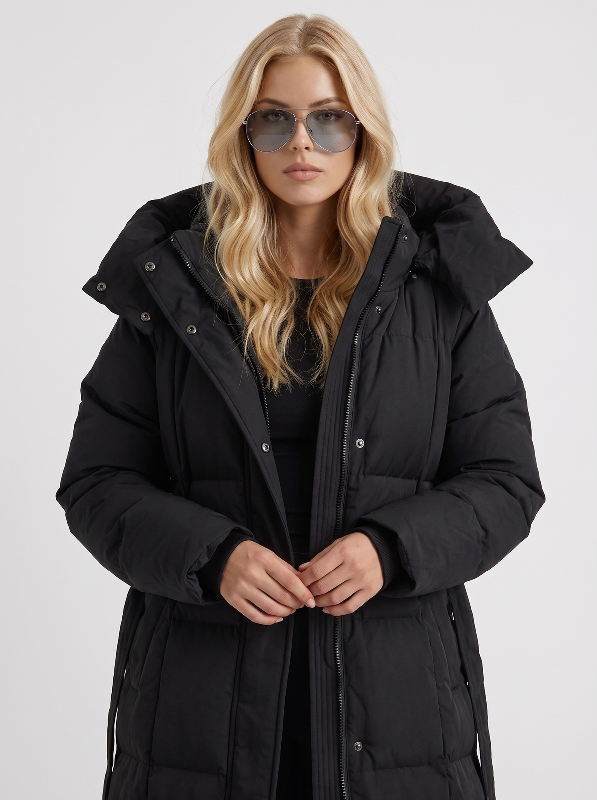 Wintermantel Damen mit Kapuze und längerer Silhouette | A&B - 2 - Annoboutique