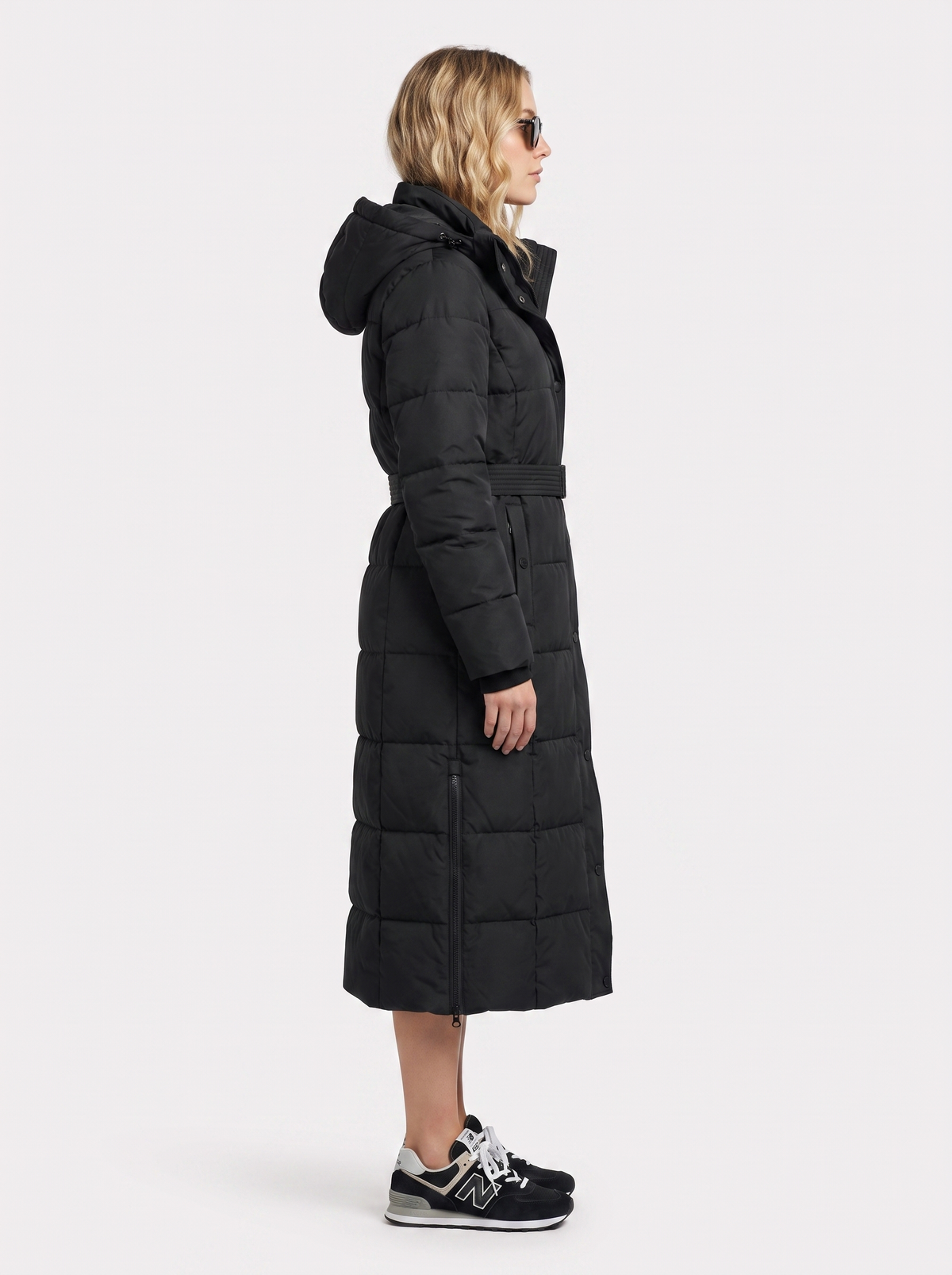 Wintermantel Damen mit Kapuze und längerer Silhouette | A&B - 4 - Annoboutique