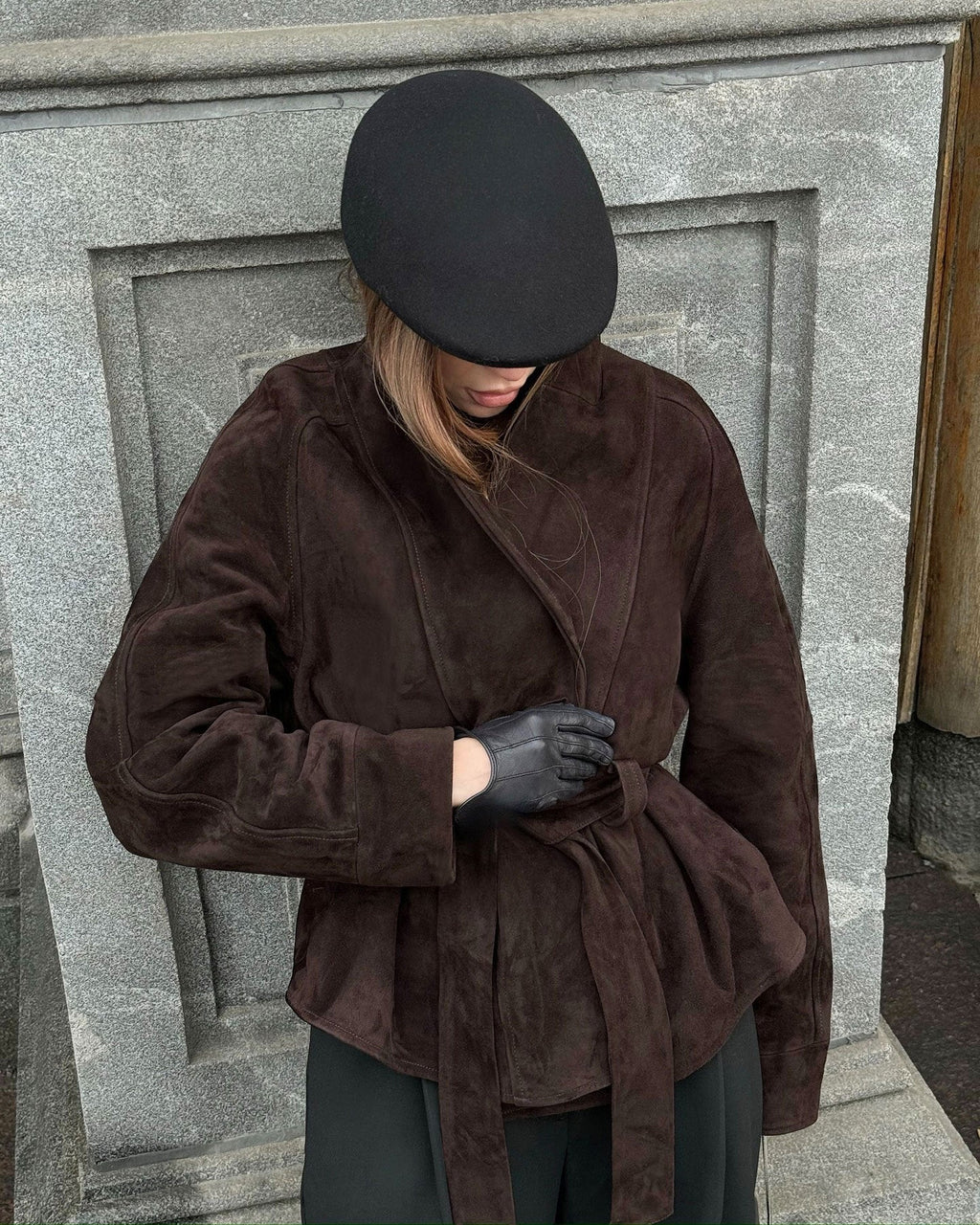 Damenjacke mit tailliertem Schnitt und Gürtel | A&B - 6 - Annoboutique