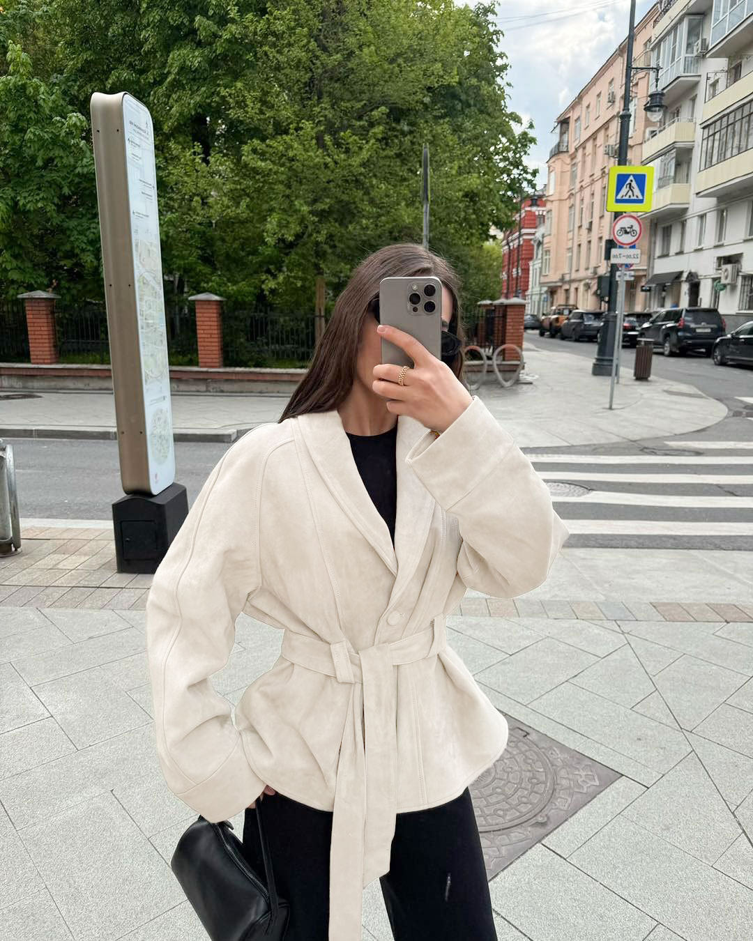 Damenjacke mit tailliertem Schnitt und Gürtel | A&B - 11 - Annoboutique