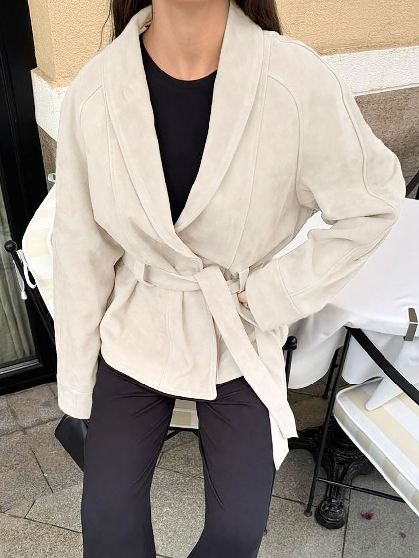 Damenjacke mit tailliertem Schnitt und Gürtel | A&B - 12 - Annoboutique
