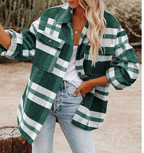 Oversized Damenjacke mit lässigem Schnitt und praktischen Taschen | A&B - 8 - Annoboutique