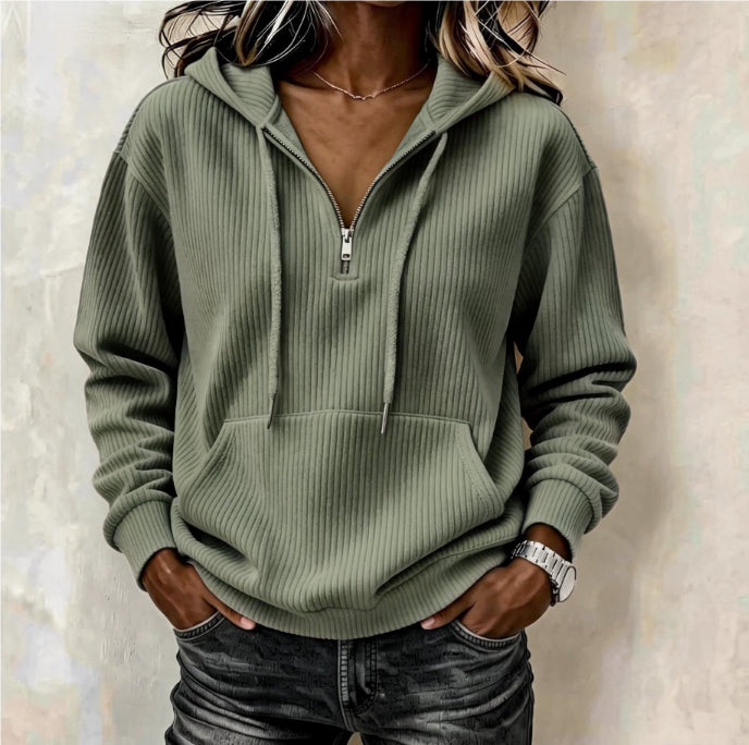 Hoodie Damen mit modernem Schnitt und praktischem Reißverschluss | A&B - 2 - Annoboutique