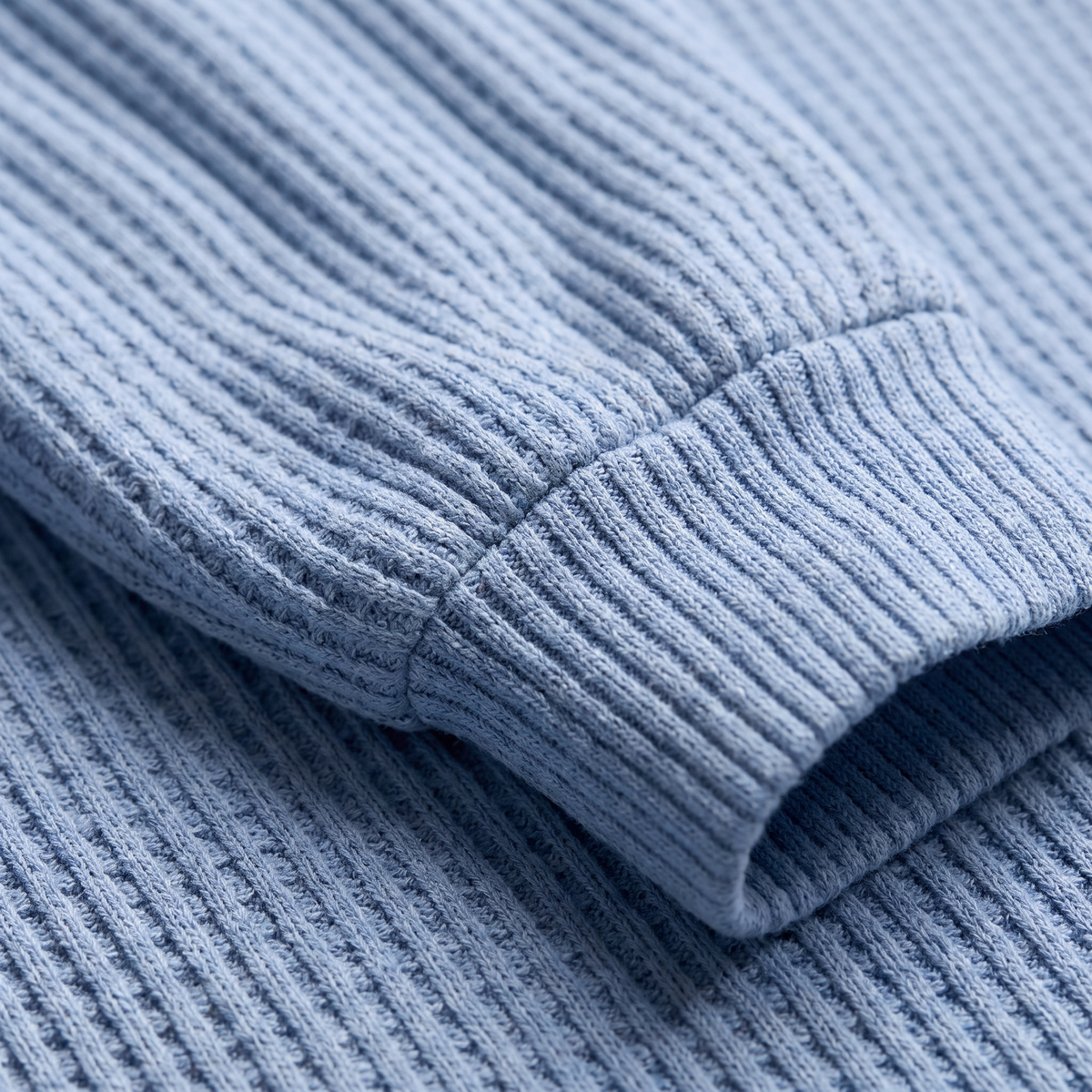 Pullover Herren mit modernem Schnitt und V-Ausschnitt | A&B - 2 - Annoboutique