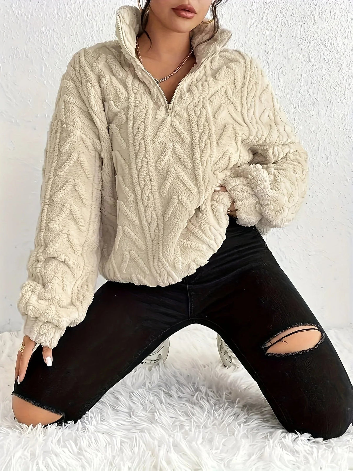 Pullover Damen mit Stehkragen und strukturiertem Design | A&B - 1 - Annoboutique