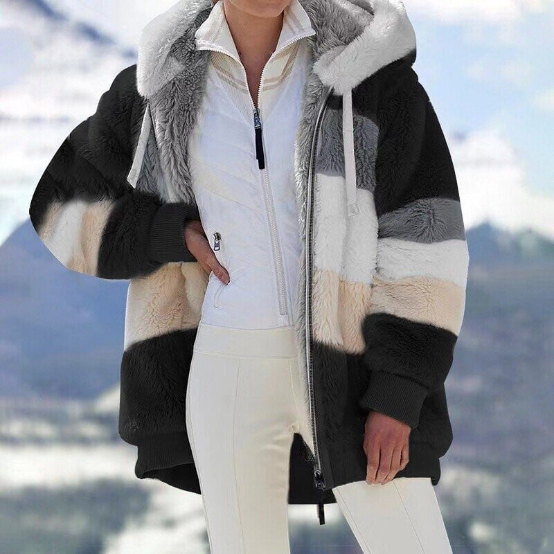 Damen Kunstfelljacke mit Kapuze und großzügigem Schnitt | A&B - 5 - Annoboutique
