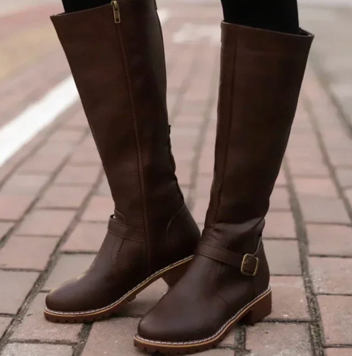 Stiefel Damen mit Blockabsatz und verstellbarem Schnallen-Detail | A&B - 5 - Annoboutique