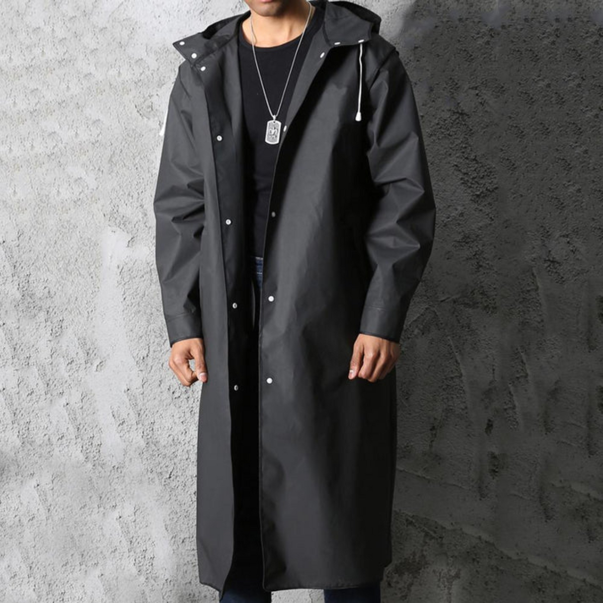 Langer Herren Regenmantel mit Kapuze und Druckknopfverschluss | A&B - 5 - Annoboutique