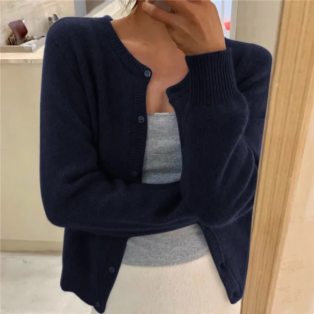 Cardigan Damen – Lässiger Schnitt mit eleganter Knopfleiste | A&B - 6 - Annoboutique