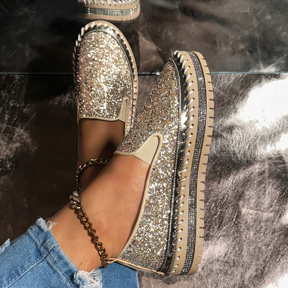 Slip-On Schuhe Damen mit Glitzer-Details und bequemer Passform | A&B - 10 - Annoboutique