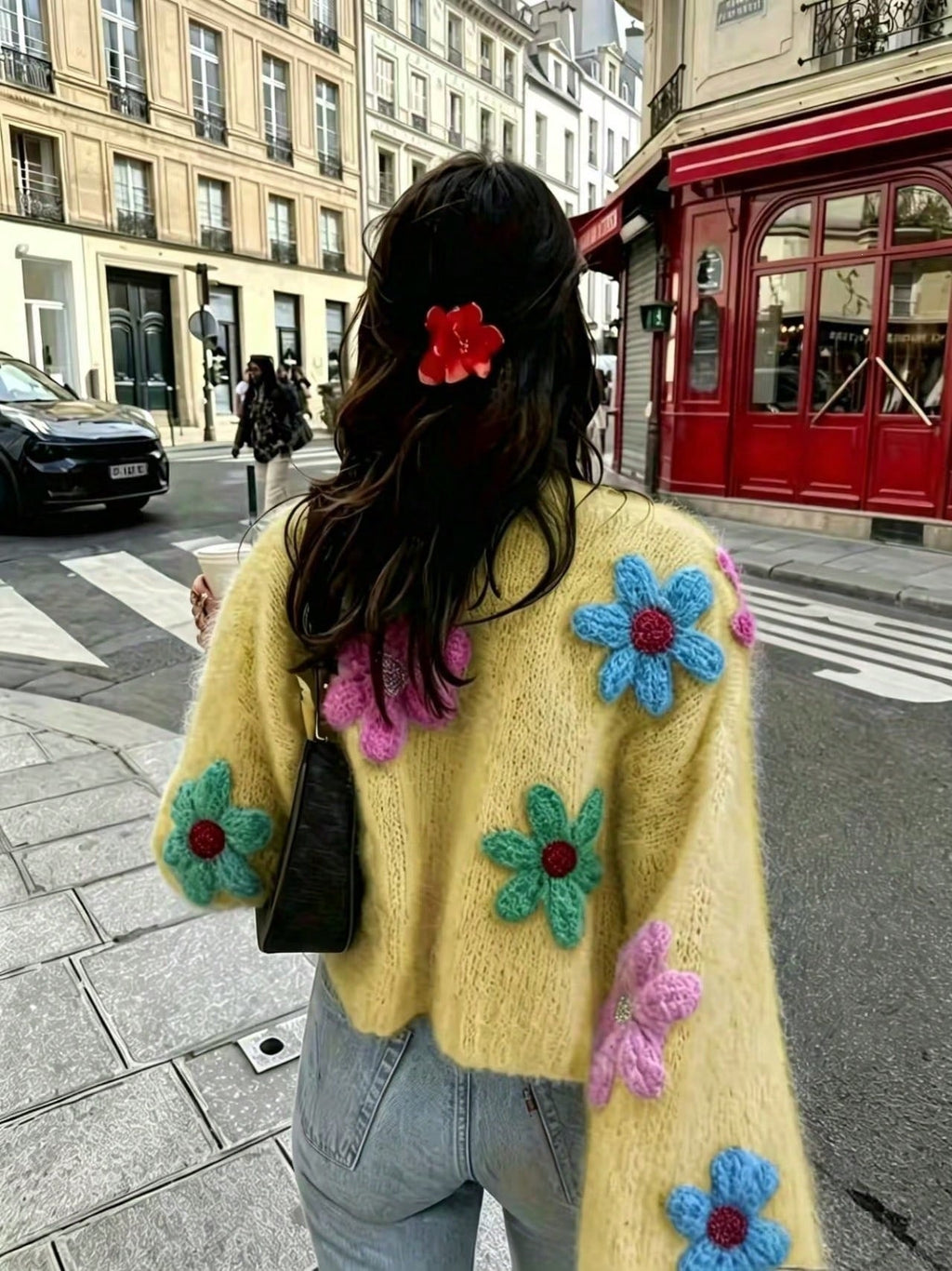 Cardigan Damen mit verspielten Blüten und offener Front | A&B - 9 - Annoboutique