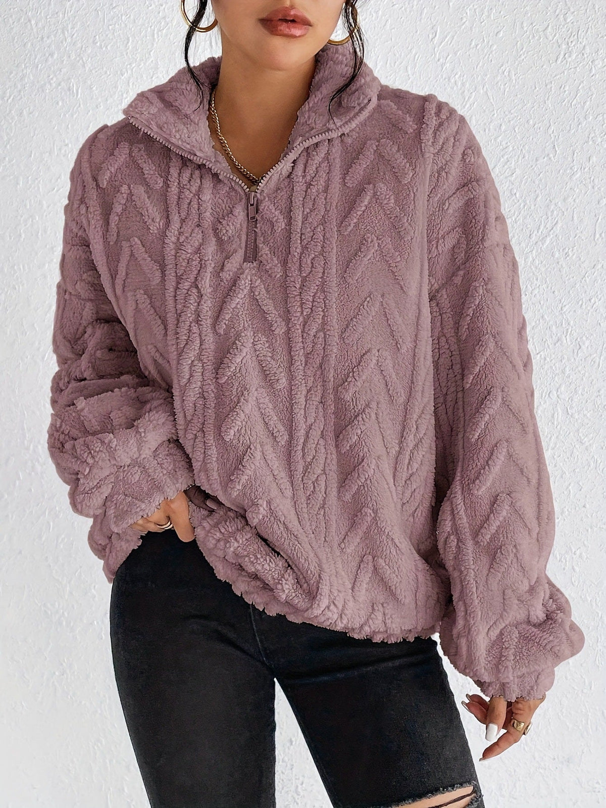 Pullover Damen mit hohem Kragen und strukturiertem Design | A&B - 2 - Annoboutique