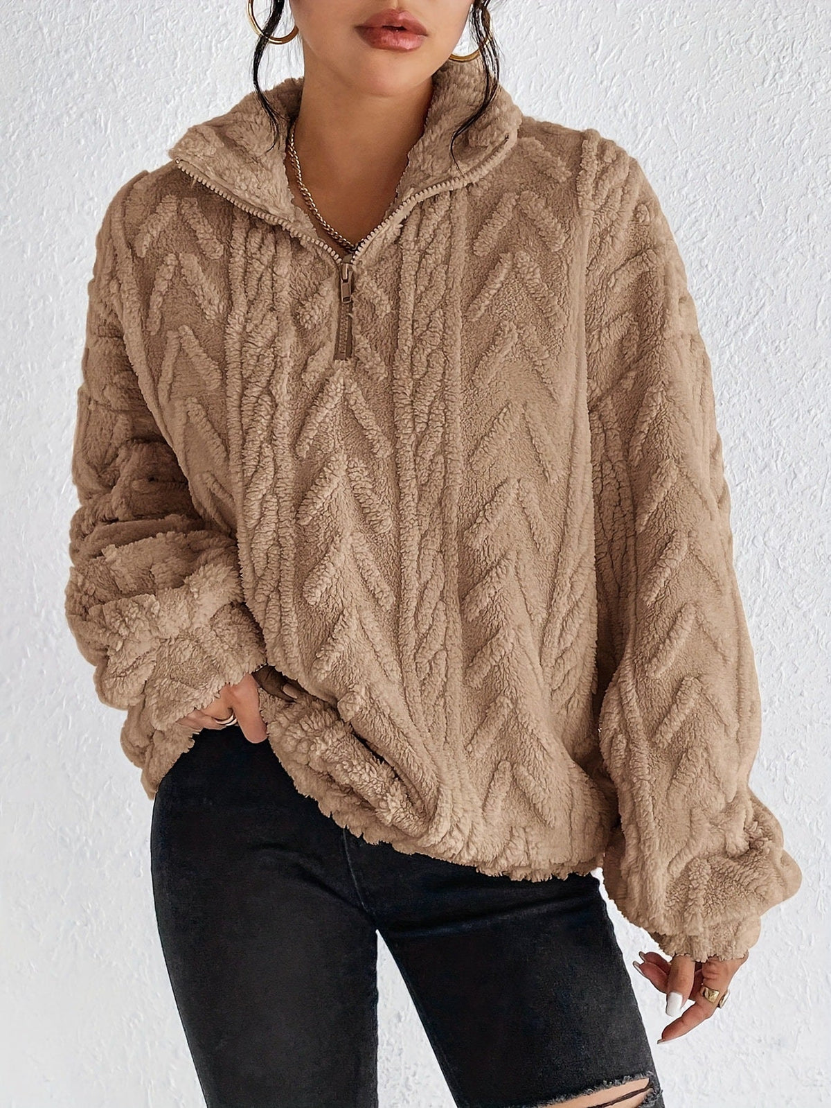 Pullover Damen mit hohem Kragen und strukturiertem Design | A&B - 7 - Annoboutique
