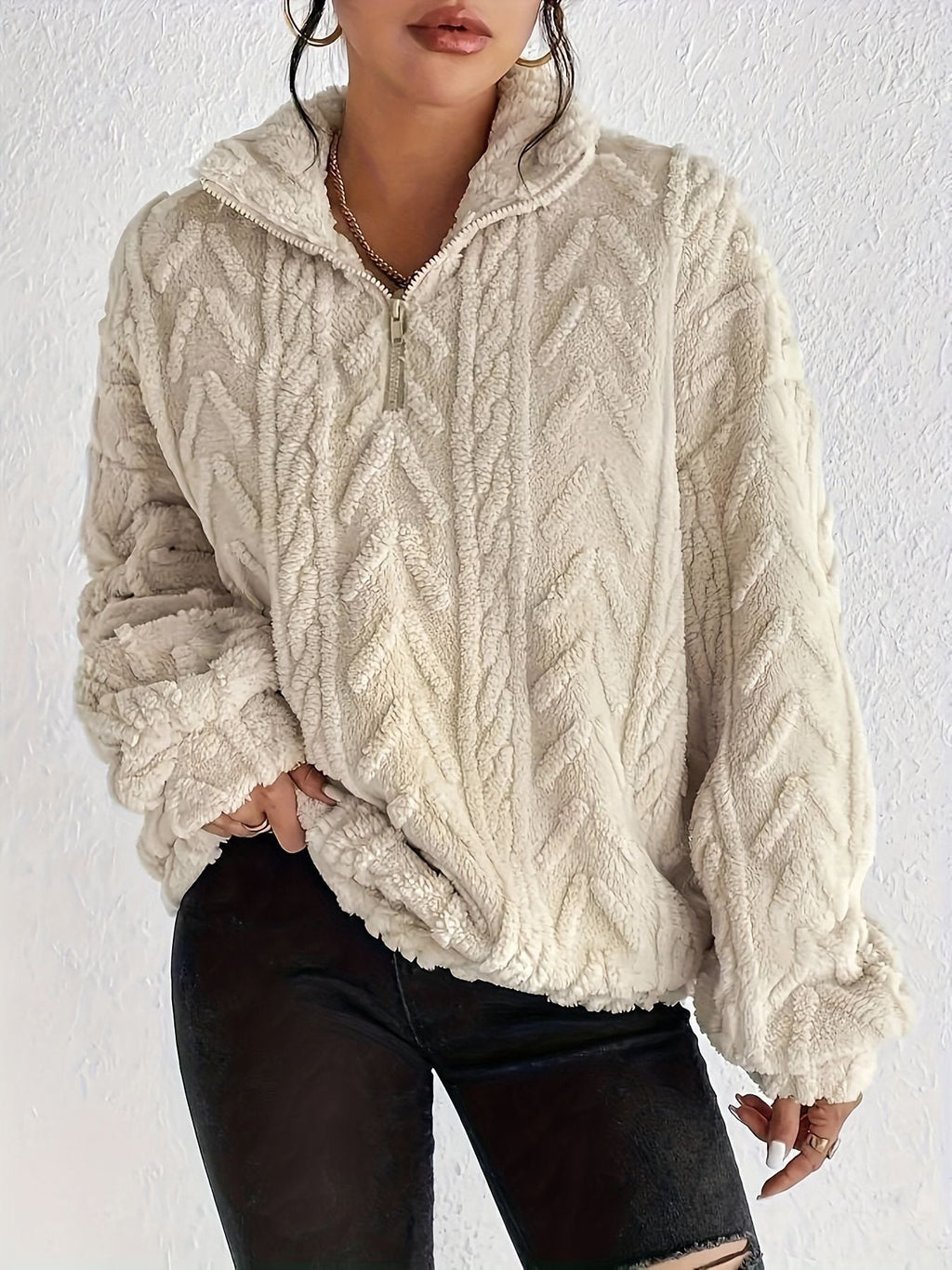 Pullover Damen mit hohem Kragen und strukturiertem Design | A&B - 8 - Annoboutique