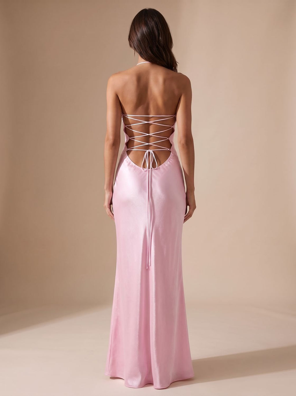 Maxikleid Damen mit Halterneck und figurbetonter Silhouette | A&B - 7 - Annoboutique