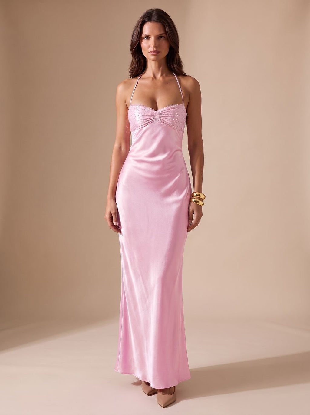 Maxikleid Damen mit Halterneck und figurbetonter Silhouette | A&B - 8 - Annoboutique