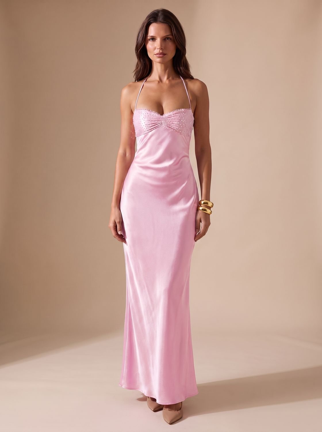 Maxikleid Damen mit Halterneck und figurbetonter Silhouette | A&B - 8 - Annoboutique