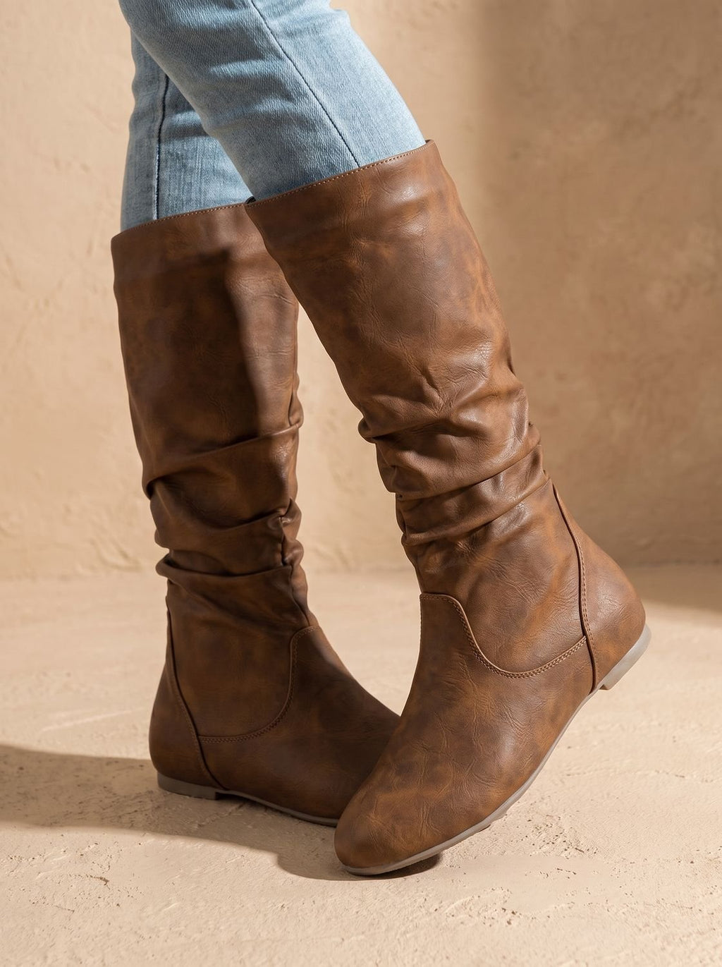 Damenstiefel mit lässigem Schnitt und seitlichem Reißverschluss | A&B - 2 - Annoboutique