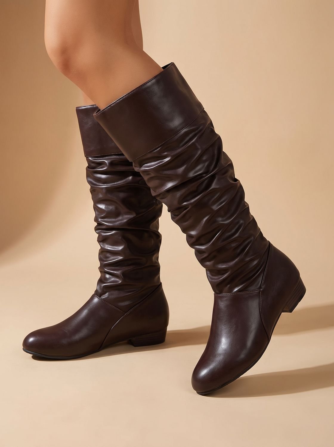 Damen Boots mit lässigem Schnitt und komfortablem Blockabsatz | A&B - 3 - Annoboutique