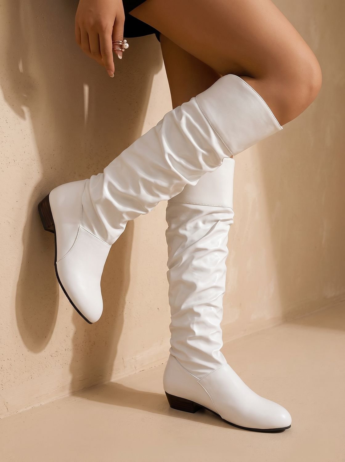Damen Boots mit lässigem Schnitt und komfortablem Blockabsatz | A&B - 9 - Annoboutique