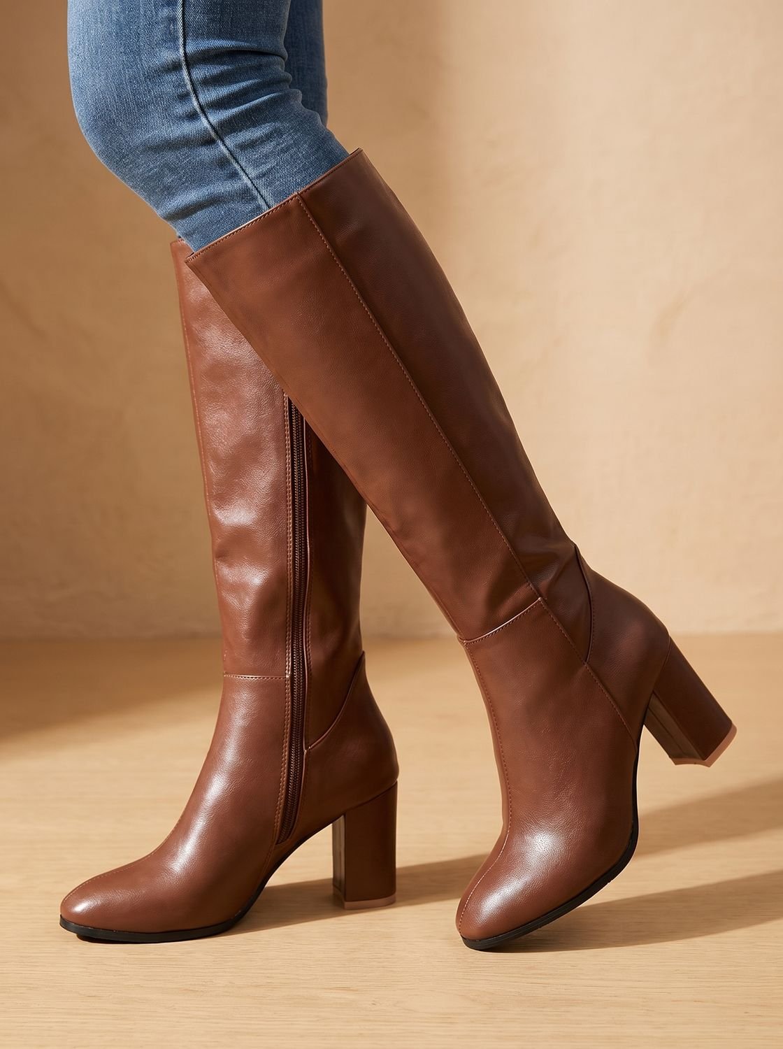 Damen Boots mit Blockabsatz und Reißverschluss | A&B - 5 - Annoboutique