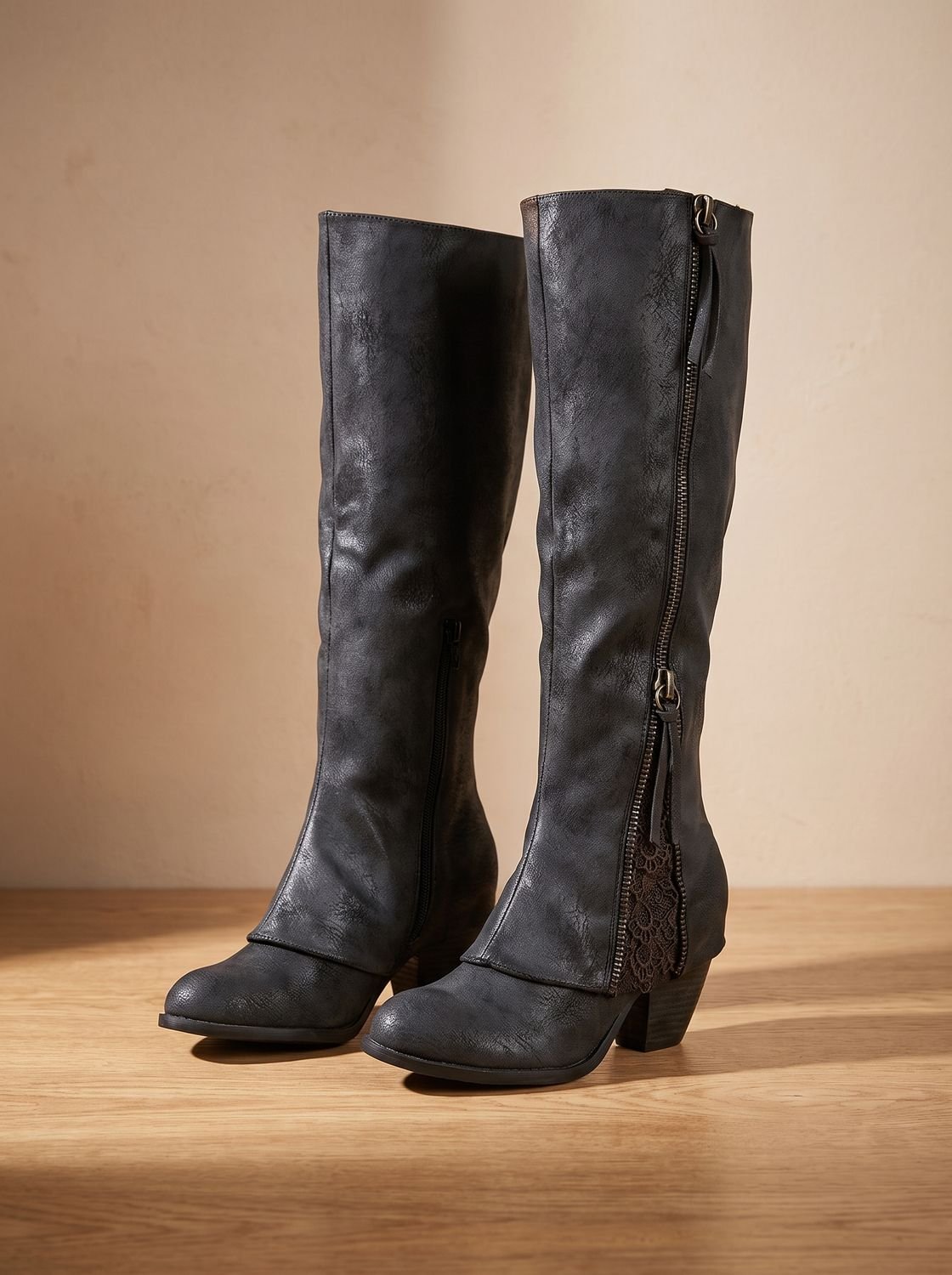 Damenstiefel mit hohem Schaft und Blockabsatz | A&B - 2 - Annoboutique