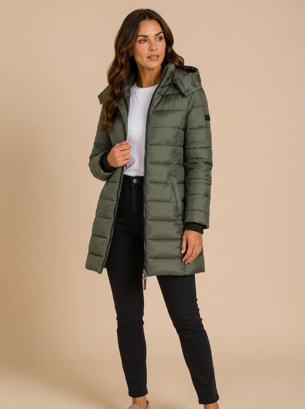 Damenjacke mit Kapuze und figurschmeichelndem Schnitt | A&B - 5 - Annoboutique