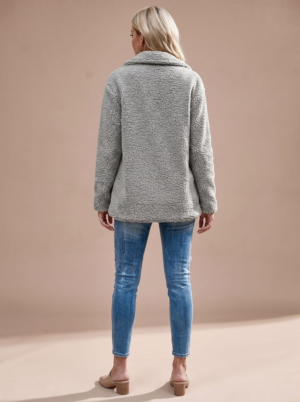 Damenjacke mit doppelter Knopfvariante und Reverskragen - elegant und bequem - 7 - Annoboutique
