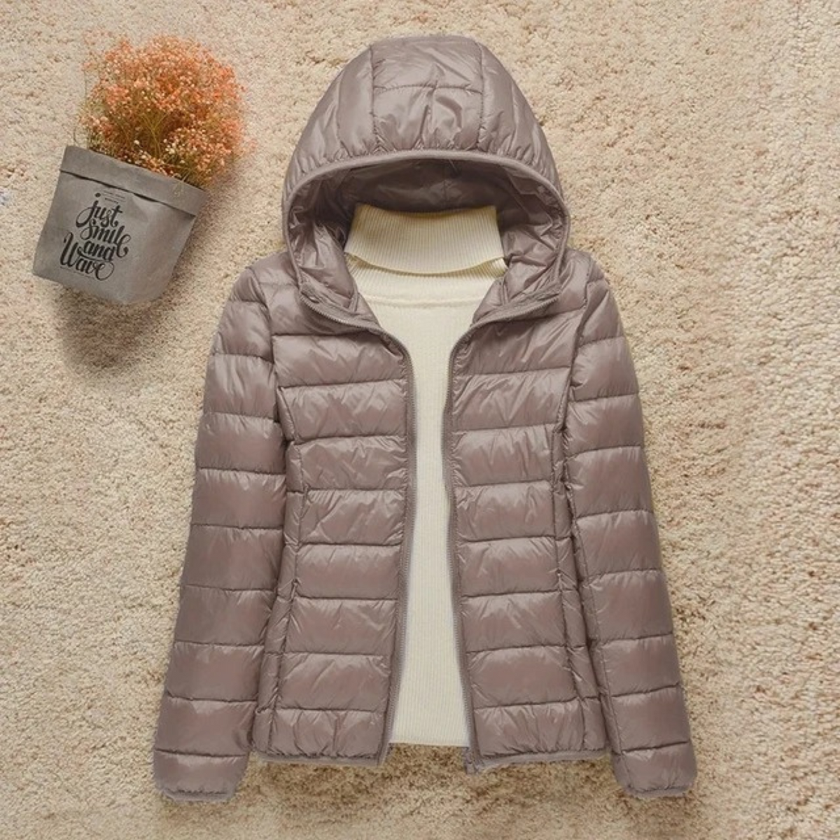 Damen Steppjacke mit Kapuze - Moderner Schnitt und bequeme Passform - 3 - Annoboutique