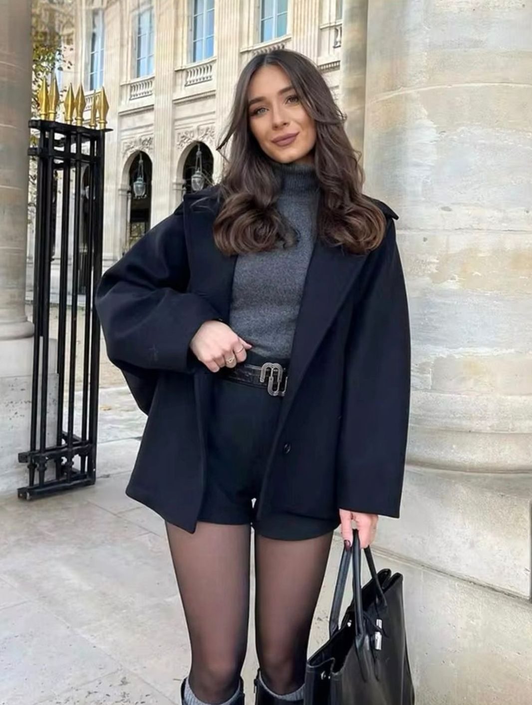 Oversized Damenjacke mit klassischem Knopfverschluss und lässigem Schnitt - 4 - Annoboutique
