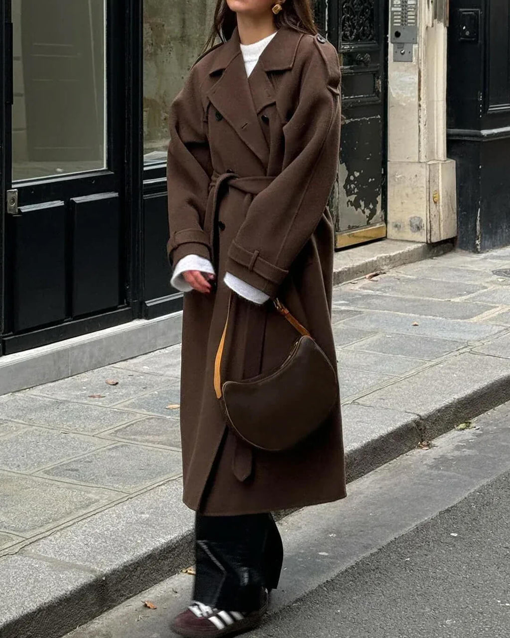 Damen Trenchcoat mit lässigem Schnitt und elegantem Gürtel - 3 - Annoboutique