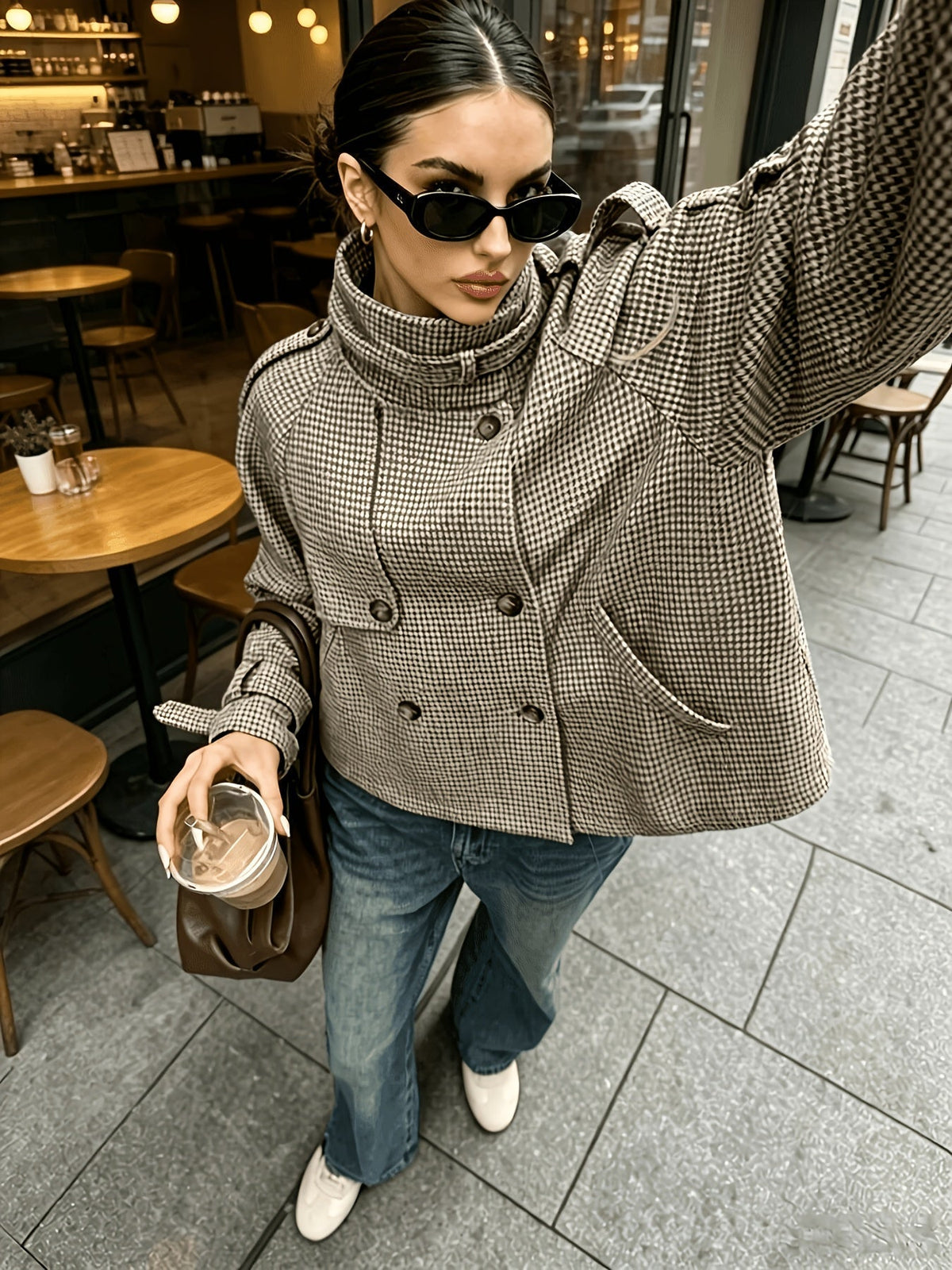 Damenjacke mit hohem Kragen und modernem Schnitt - 4 - Annoboutique