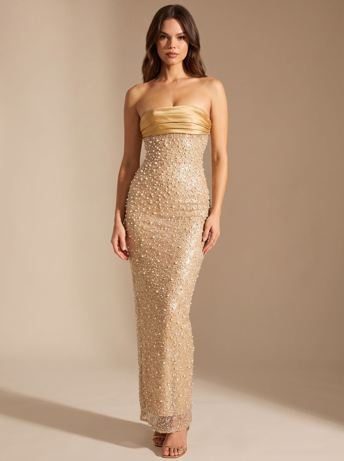 Maxikleid Damen mit figurbetontem Schnitt und elegantem Rückenschlitz - 1 - Annoboutique