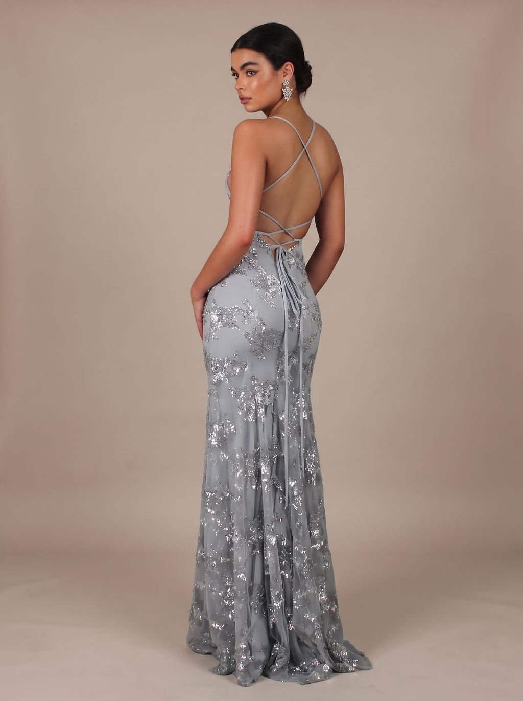 Maxikleid Damen mit tiefem V-Ausschnitt und Rückenschnürung - 4 - Annoboutique