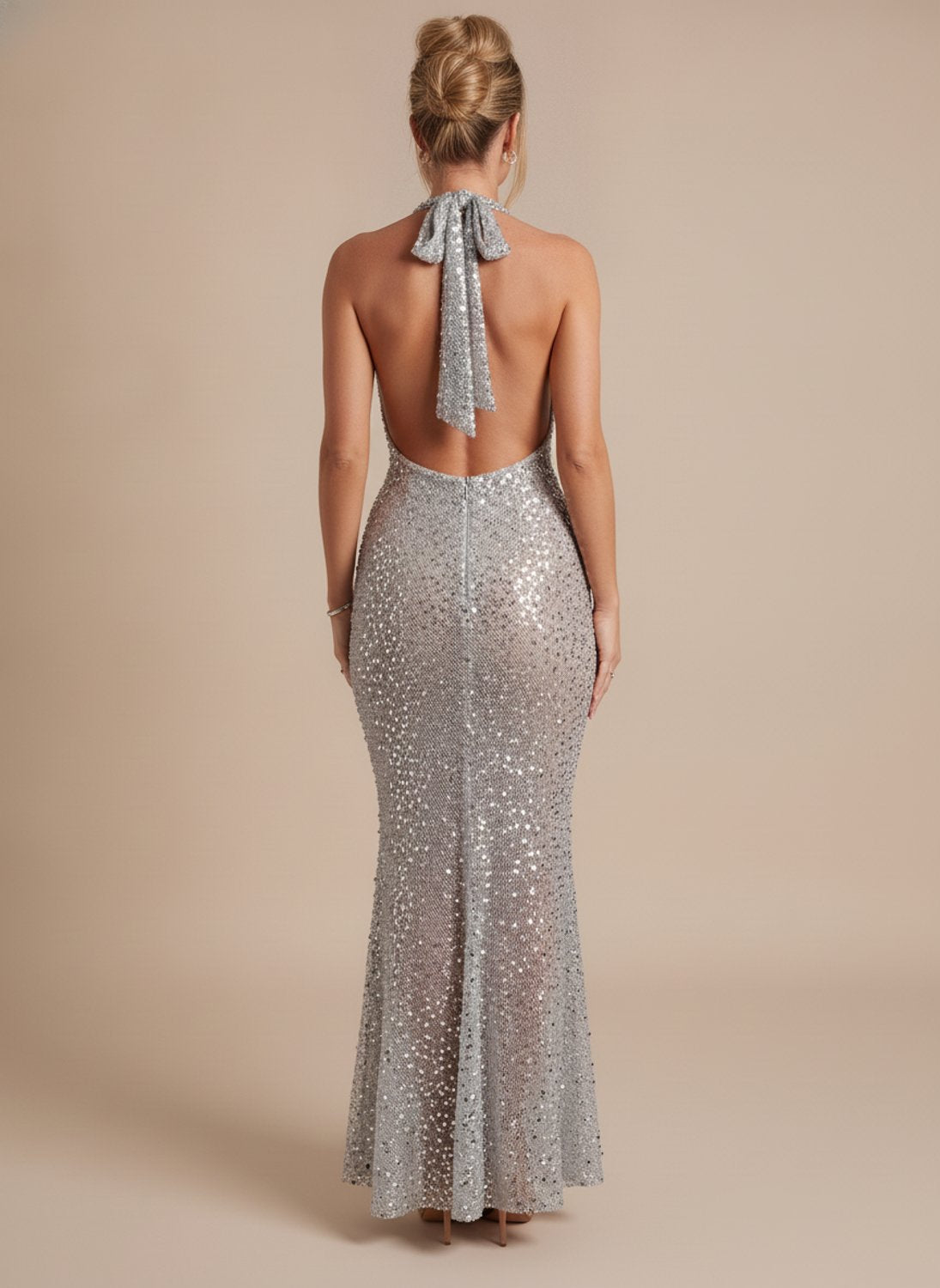 Maxikleid Damen mit figurbetonendem Schnitt und Halterträgern - 7 - Annoboutique