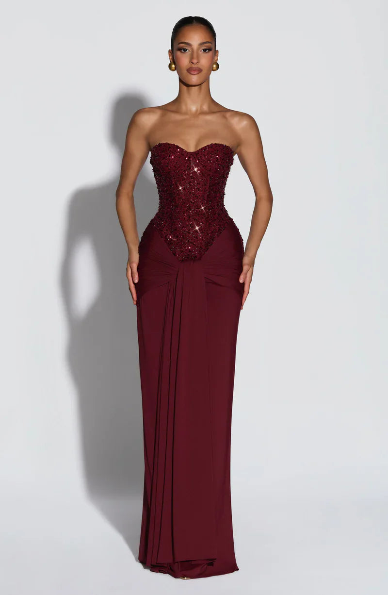 Abendkleid Damen mit tailliertem Schnitt und herzförmigem Ausschnitt - 1 - Annoboutique