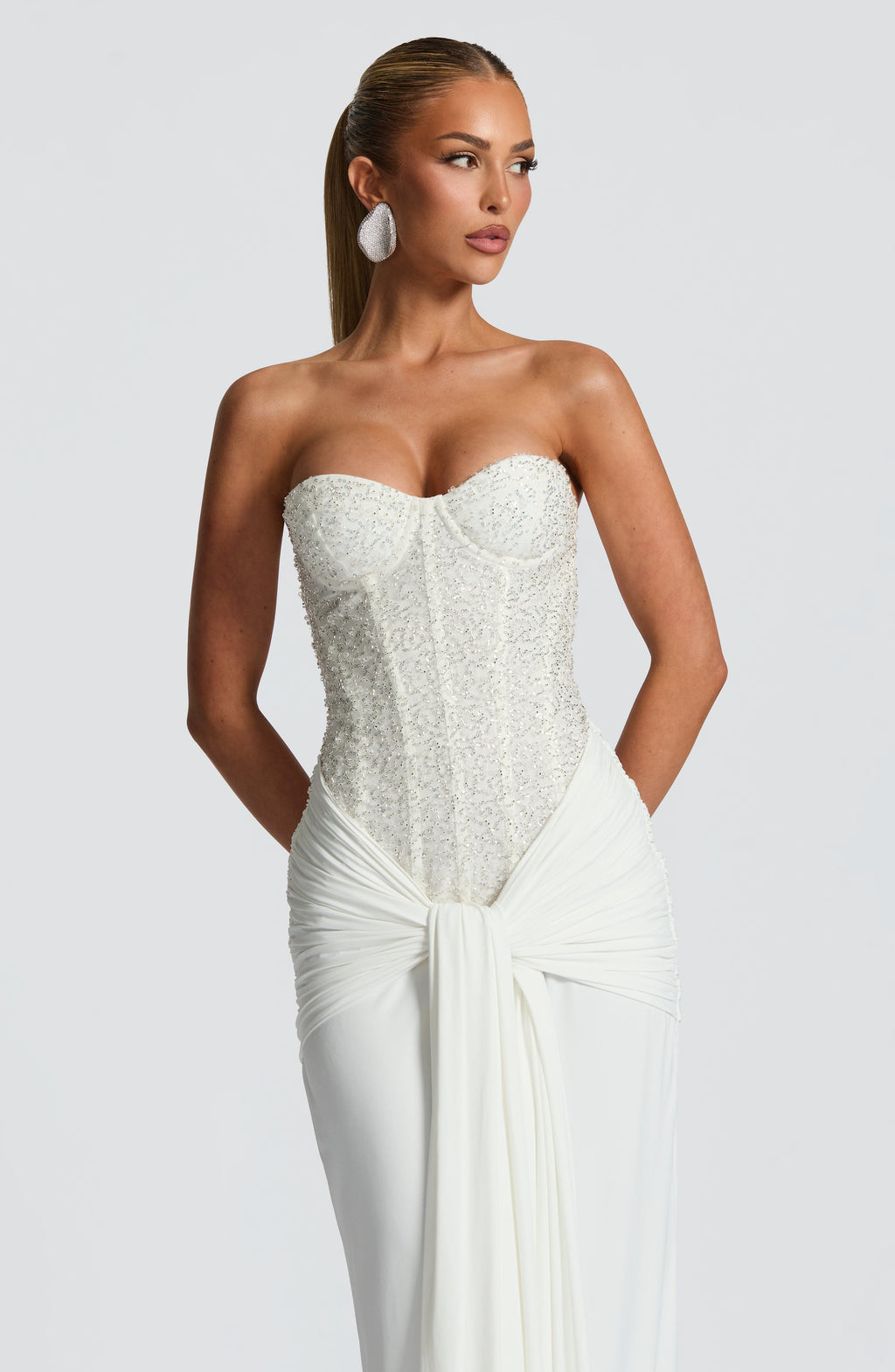 Abendkleid Damen mit tailliertem Schnitt und herzförmigem Ausschnitt - 7 - Annoboutique