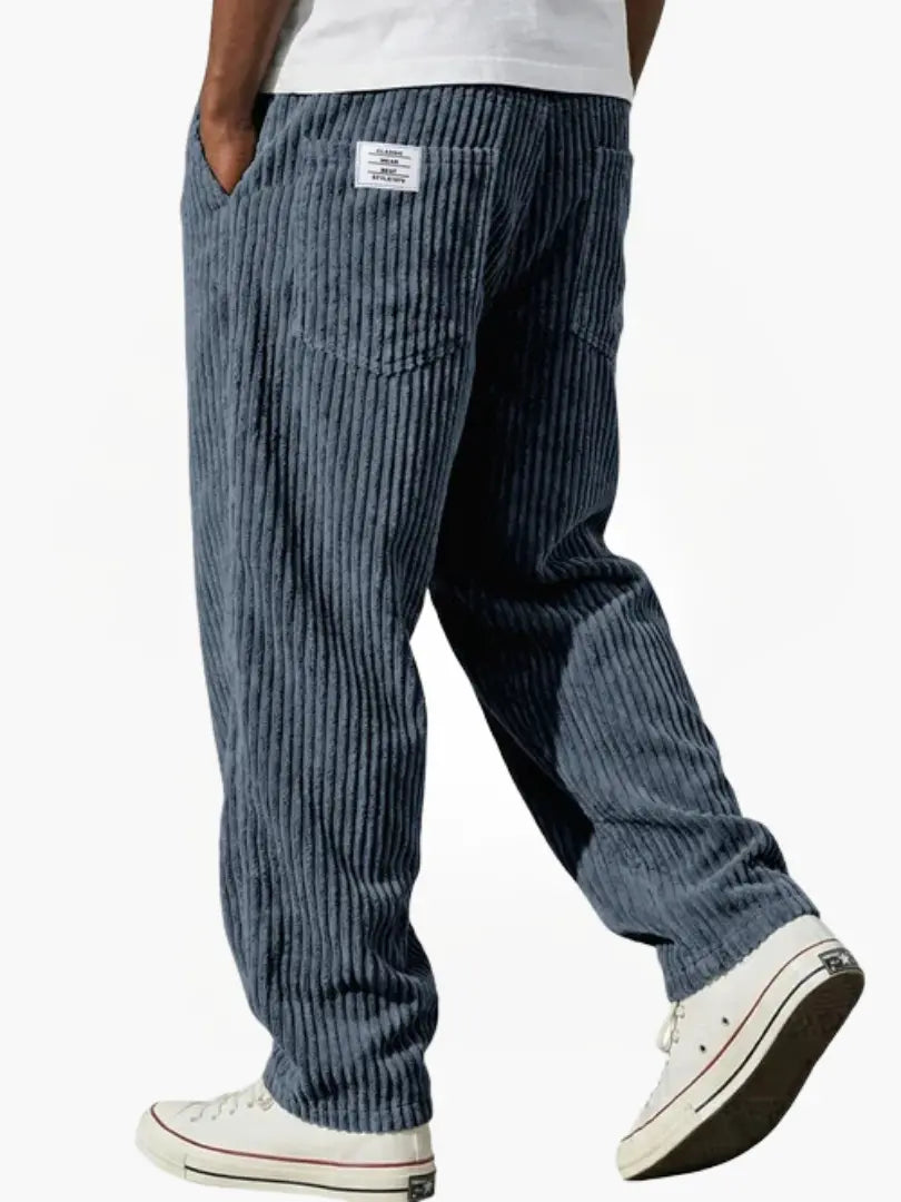 Lässige Herren Cordhosen mit bequemer Passform und praktischen Taschen - 2 - Annoboutique