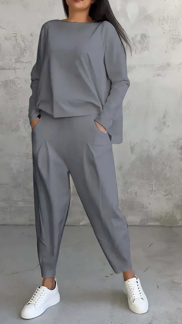 Lässiges Damen-Outfit mit weitem Schnitt und praktischen Taschen - 2 - Annoboutique