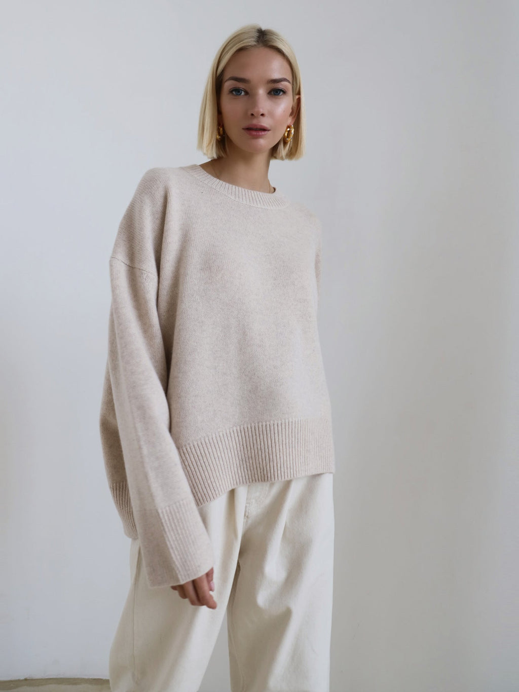 Pullover Damen mit Rundhalsausschnitt und lässiger Passform - 2 - Annoboutique