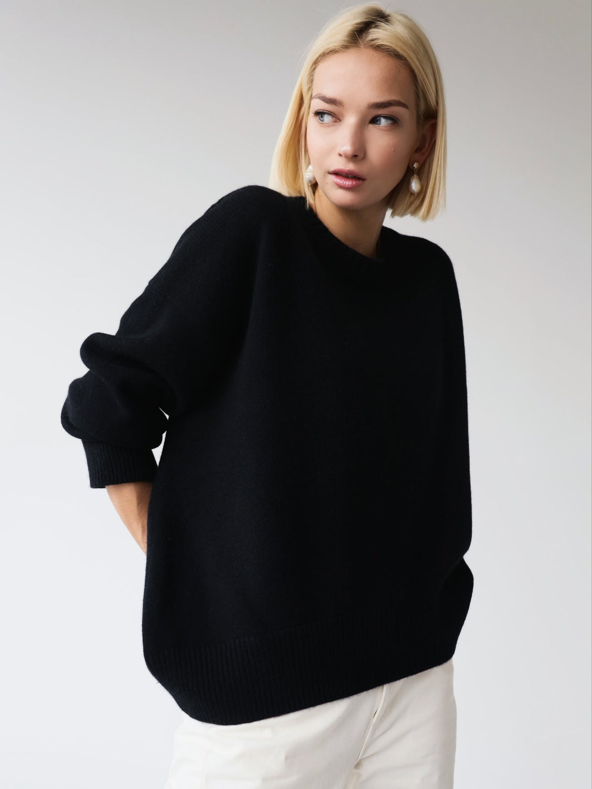 Pullover Damen mit Rundhalsausschnitt und lässiger Passform - 5 - Annoboutique