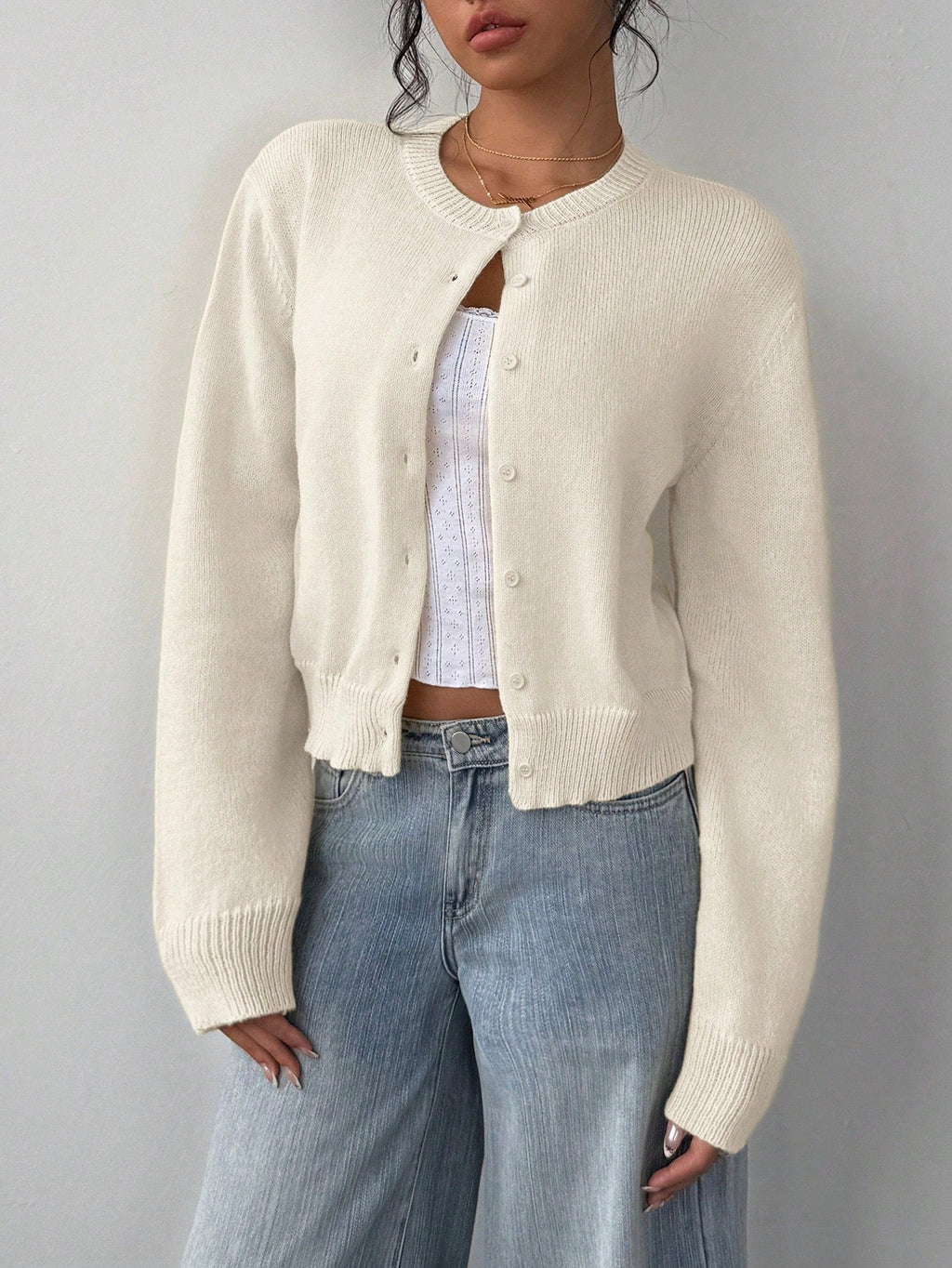 Cardigan Damen mit Rundkragen und Knopfverschluss – lockere Passform - 4 - Annoboutique