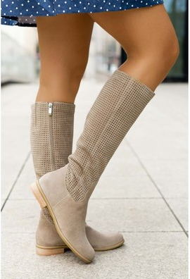 Damen Stiefel mit hohem Schaft und perforiertem Design - 4 - Annoboutique