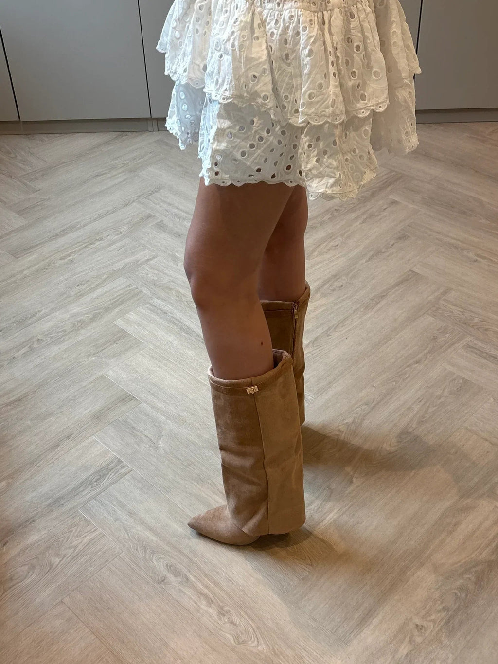 Minirock Damen mit tailliertem Schnitt und eleganter Silhouette - 11 - Annoboutique