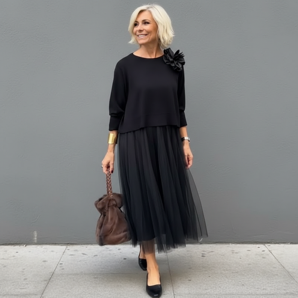 Midi Kleid Damen mit Plisseerock und Rundhalsausschnitt - 11 - Annoboutique