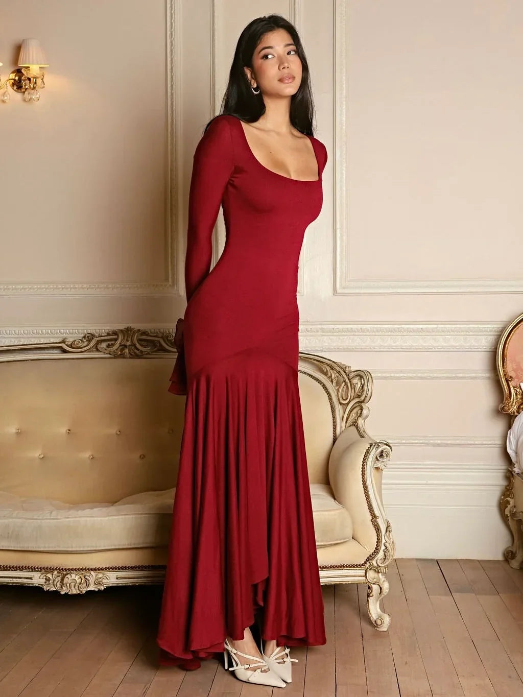 Maxikleid Damen mit tiefem Ausschnitt und ausgestellten Ärmeln - 2 - Annoboutique