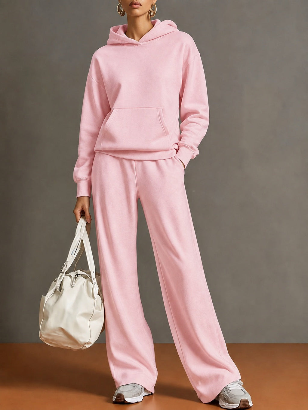 Lounge Set Damen mit Kapuze und weitem Schnitt - 1 - Annoboutique